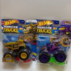 Hot Wheels Monster Trucks - Yellow and Purple Set